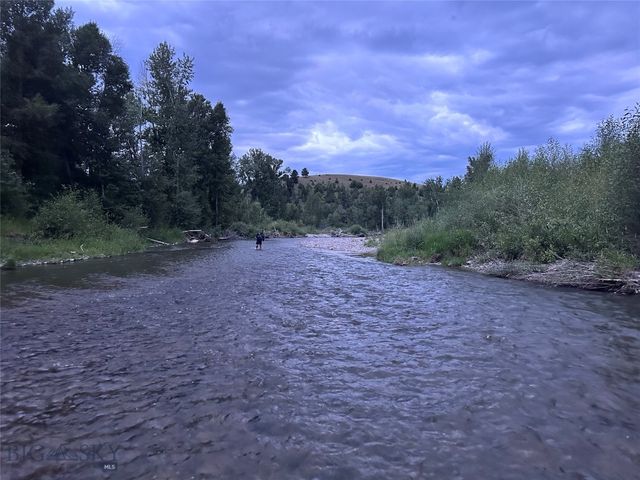 830 Castle Mountain Road, Clyde Park, MT 59018