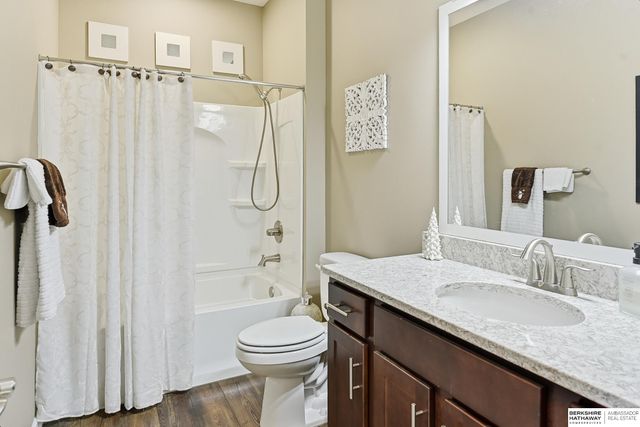 11411 N 170th Street, Bennington, NE 68007