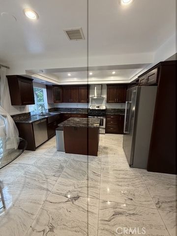 20454 Elkwood, Winnetka, CA 91306