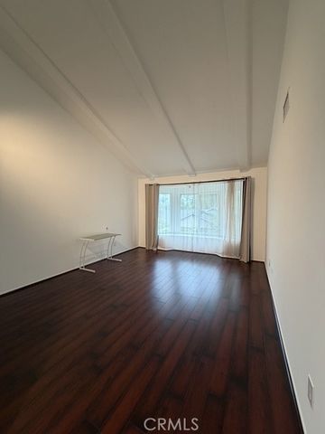 20454 Elkwood, Winnetka, CA 91306
