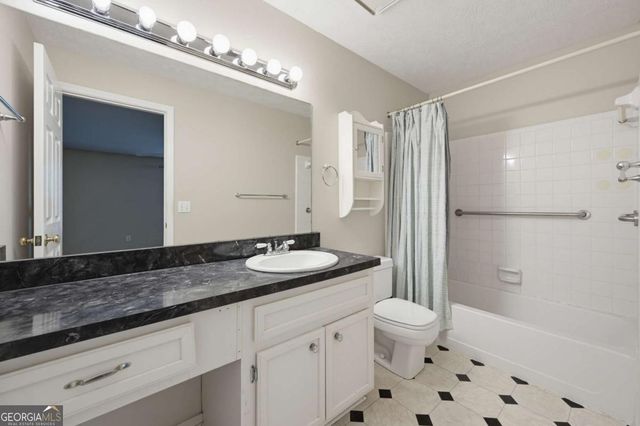 1302 Gettysburg Place, Atlanta, GA 30350