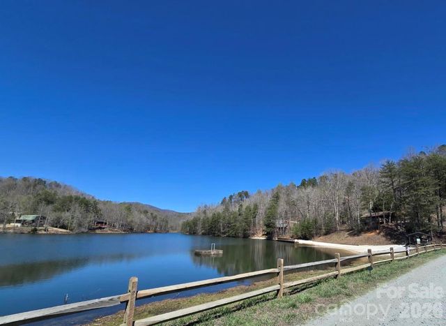 284 Oriole Drive, Lake Lure, NC 28746
