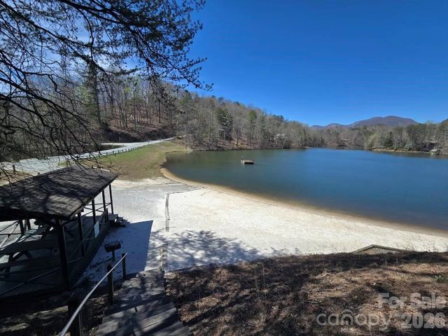 284 Oriole Drive, Lake Lure, NC 28746