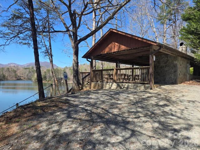 284 Oriole Drive, Lake Lure, NC 28746