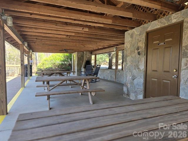 284 Oriole Drive, Lake Lure, NC 28746