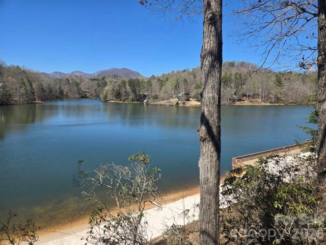 284 Oriole Drive, Lake Lure, NC 28746
