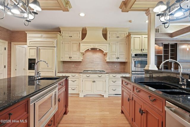 60 Lake Dornoch Drive, Pinehurst, NC 28374