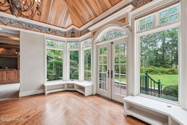 60 Lake Dornoch Drive, Pinehurst, NC 28374