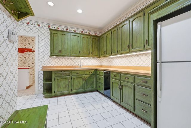 60 Lake Dornoch Drive, Pinehurst, NC 28374