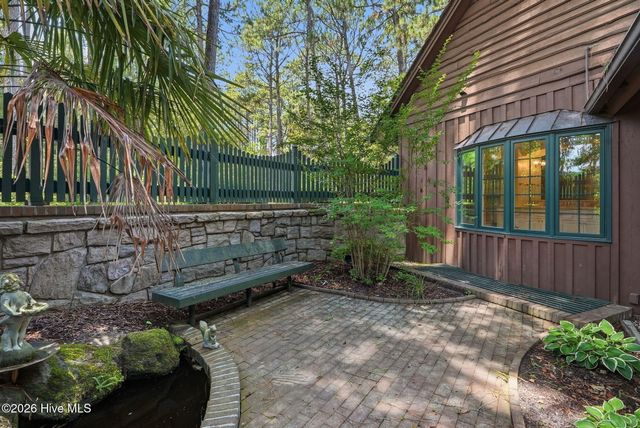 60 Lake Dornoch Drive, Pinehurst, NC 28374