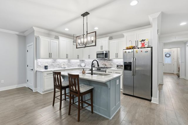 814 Atkins, Little Rock, AR 72211