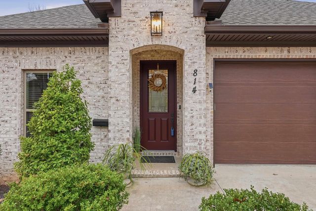 814 Atkins, Little Rock, AR 72211