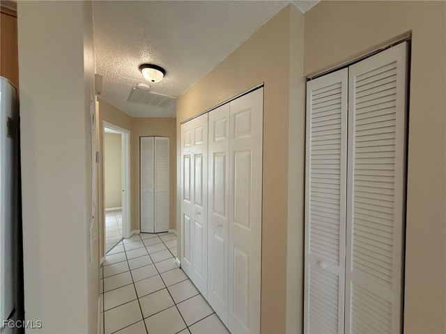 2117 SW Santa Barbara PL 3, Cape Coral, FL 33991