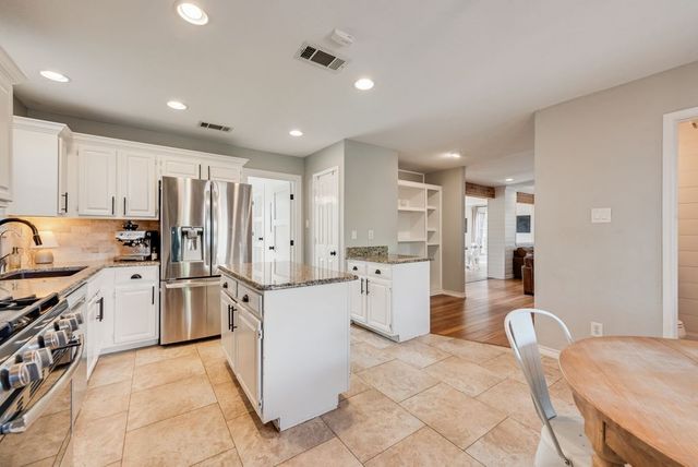 1908 Campfire Court, Lewisville, TX 75067