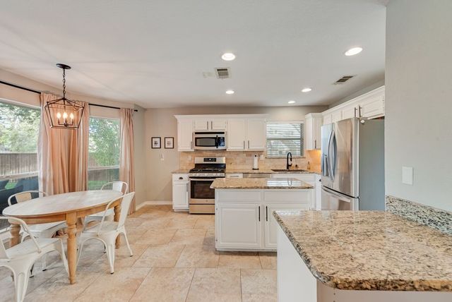 1908 Campfire Court, Lewisville, TX 75067