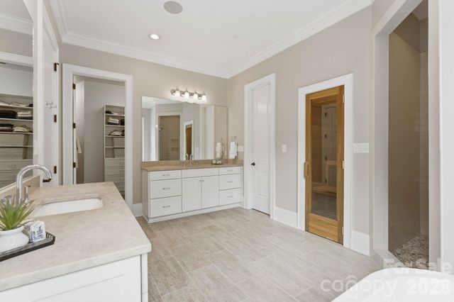 400 Glen Oaks Road, Charlotte, NC 28270