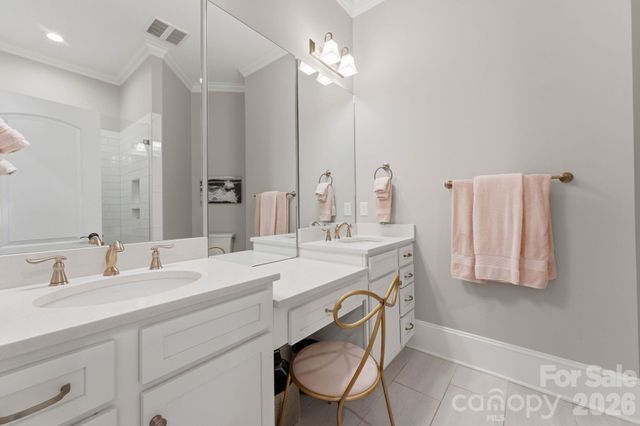 400 Glen Oaks Road, Charlotte, NC 28270