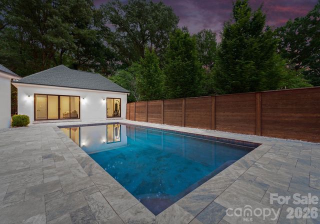 400 Glen Oaks Road, Charlotte, NC 28270