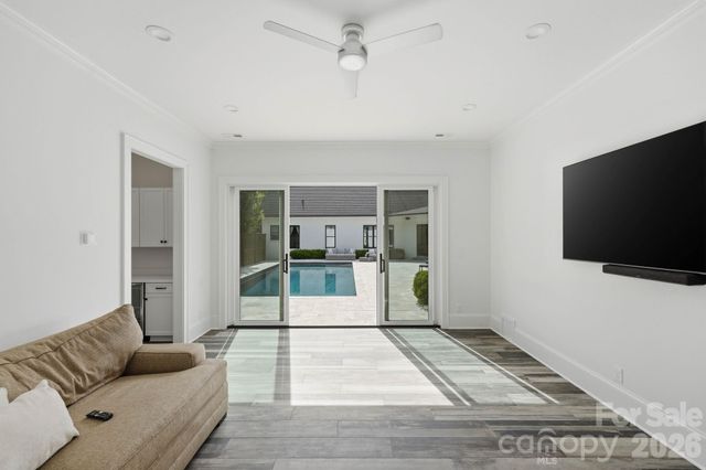 400 Glen Oaks Road, Charlotte, NC 28270