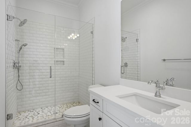 400 Glen Oaks Road, Charlotte, NC 28270