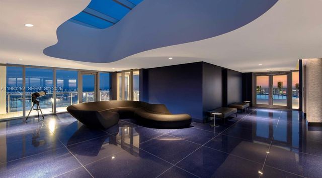 851 NE 1st Ave 3402, Miami, FL 33132