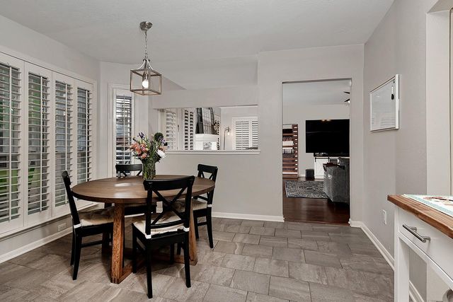 2619 Knollbrook Lane, Spring, TX 77373