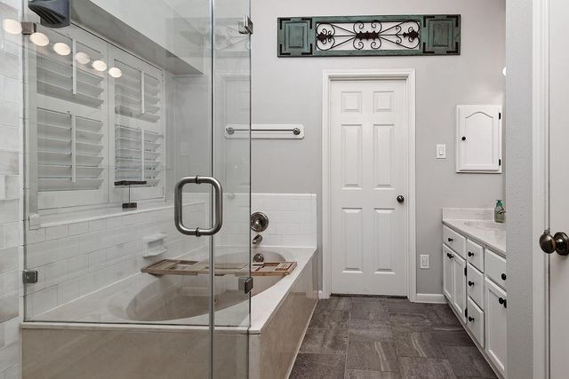 2619 Knollbrook Lane, Spring, TX 77373