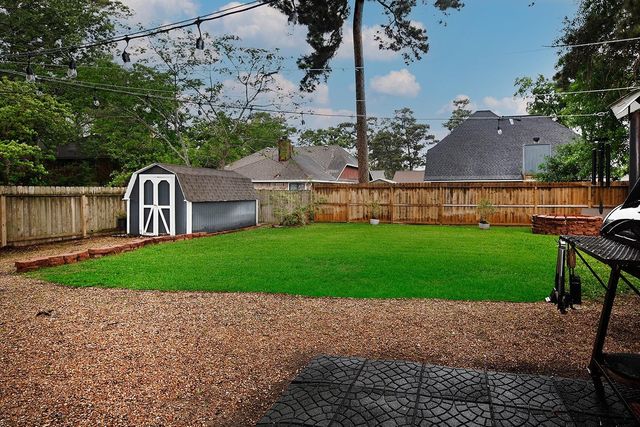 2619 Knollbrook Lane, Spring, TX 77373