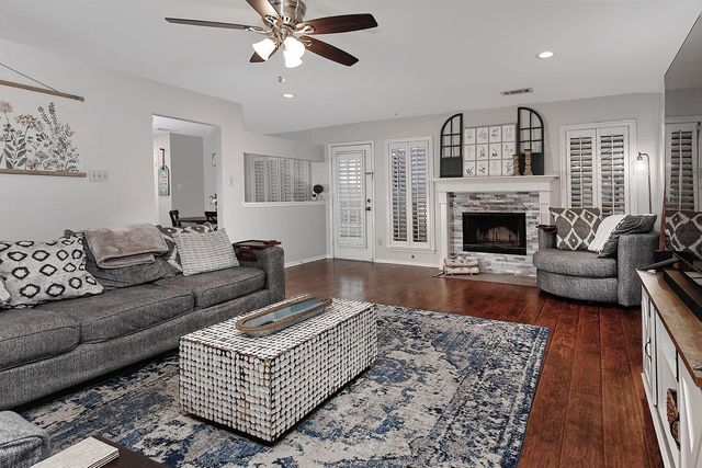 2619 Knollbrook Lane, Spring, TX 77373