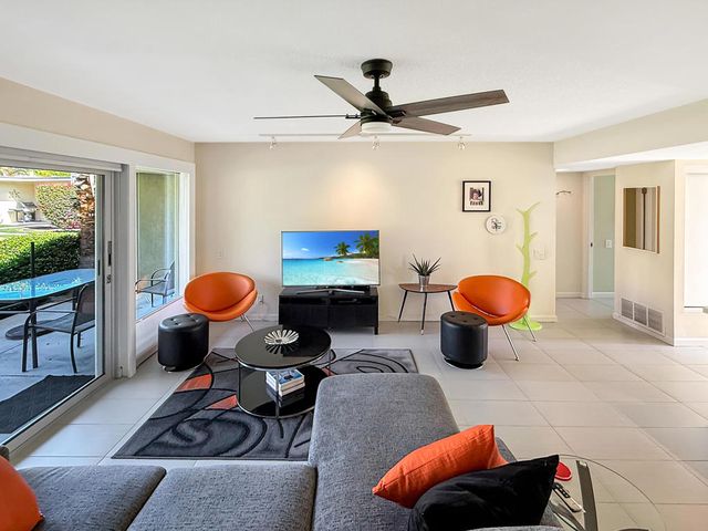 1881 S Araby Drive 16, Palm Springs, CA 92264