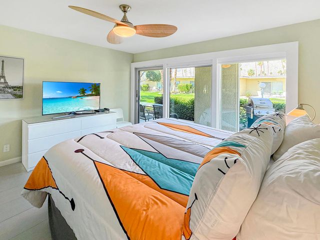 1881 S Araby Drive 16, Palm Springs, CA 92264