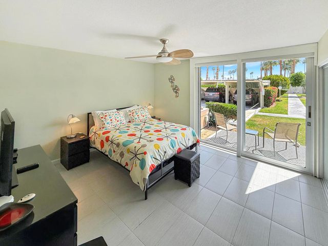 1881 S Araby Drive 16, Palm Springs, CA 92264