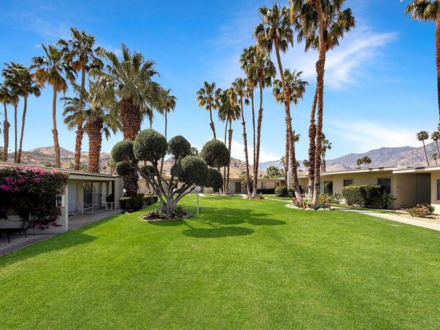 1881 S Araby Drive 16, Palm Springs, CA 92264