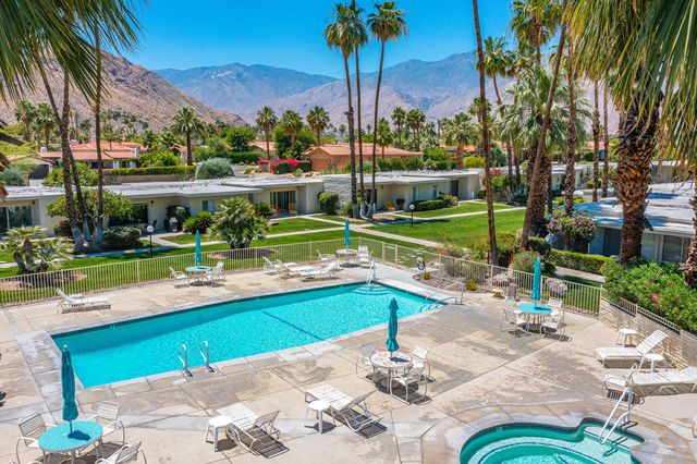 1881 S Araby Drive 16, Palm Springs, CA 92264