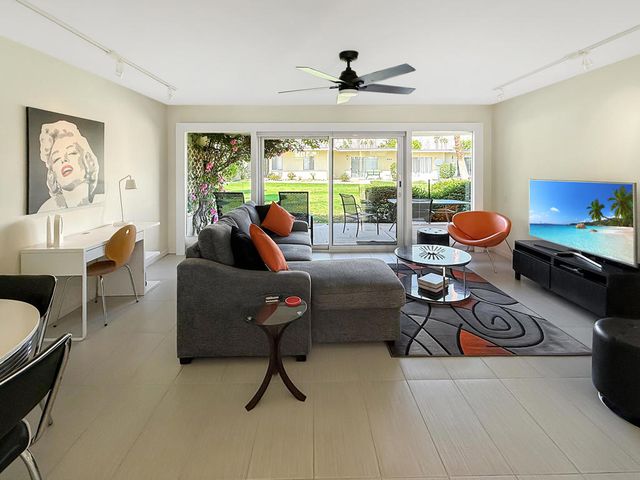 1881 S Araby Drive 16, Palm Springs, CA 92264