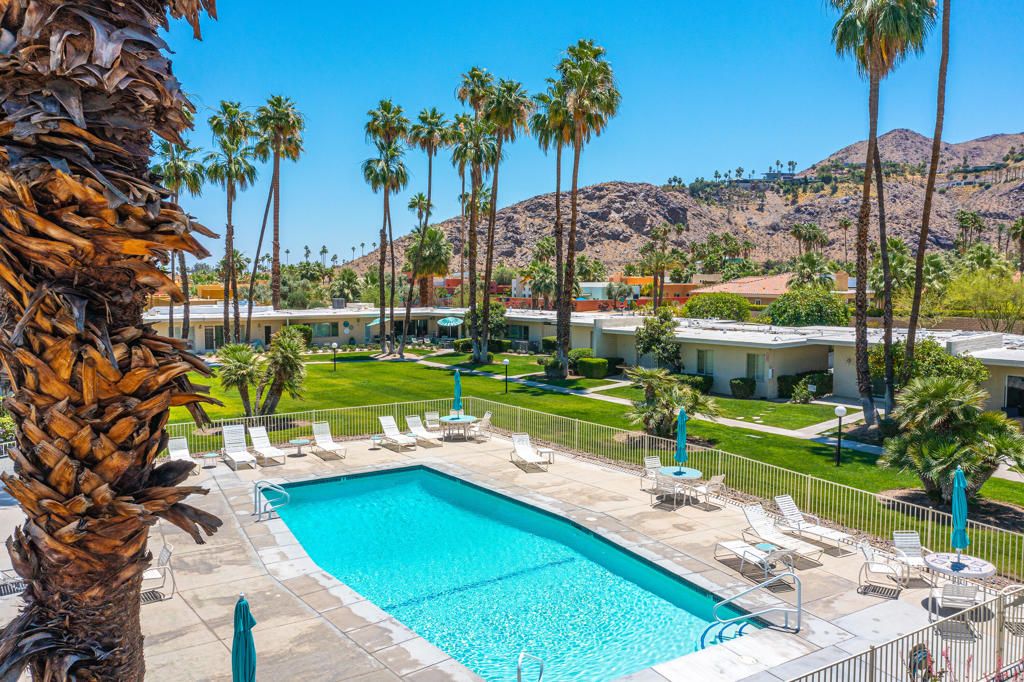 1881 S Araby Drive 16, Palm Springs, CA 92264