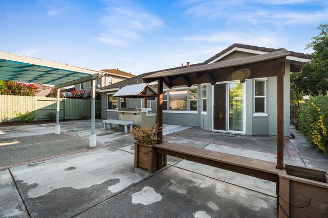 3353 Romano Court, Rancho Cordova, CA 95670