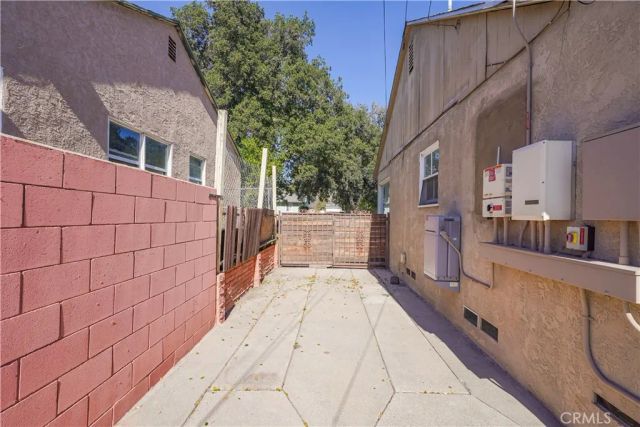 1223 W 27th, San Bernardino, CA 92405