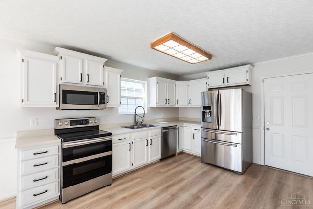 451 Martin Court, Trenton, OH 45067