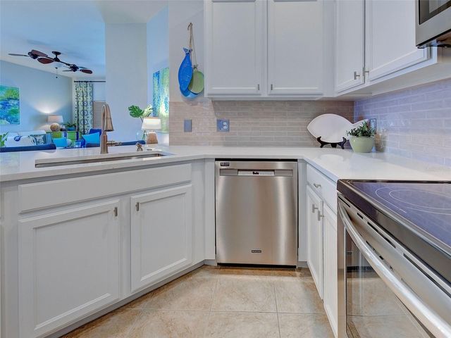 11993 TEMPEST HARBOR LOOP, Venice, FL 34292