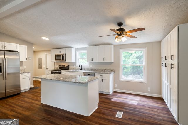 128 Placid Cove Drive, Hartwell, GA 30643