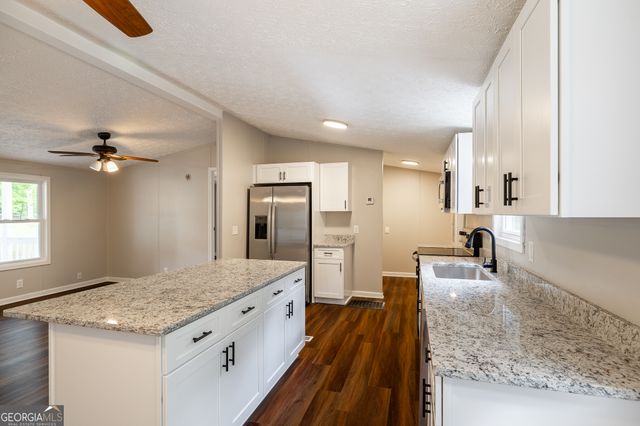 128 Placid Cove Drive, Hartwell, GA 30643