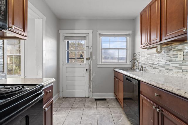 3709 Anderson Avenue, Chattanooga, TN 37412