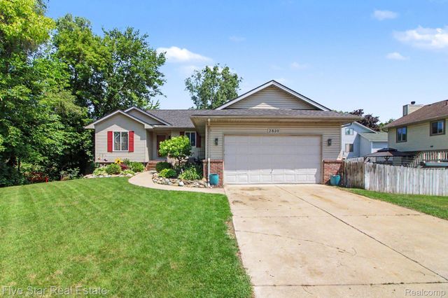 2830 Bayberry Drive, Waterford Charter Township, MI 48329