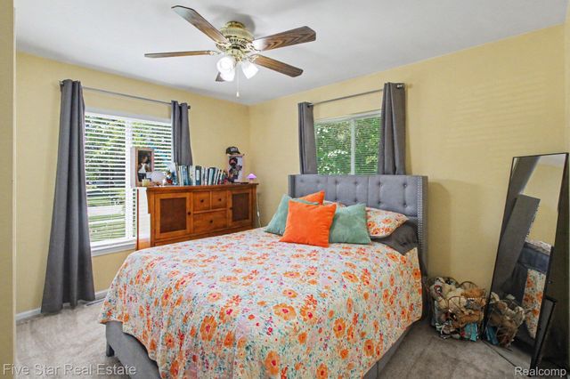 2830 Bayberry Drive, Waterford Charter Township, MI 48329