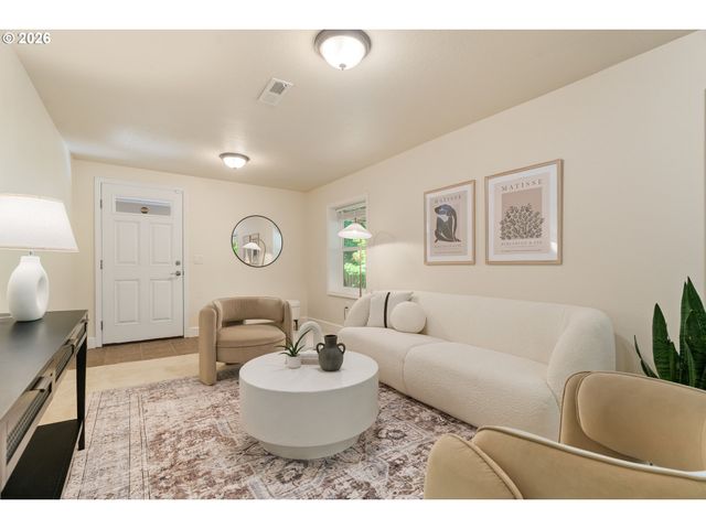 1005 S SHORE Blvd, Lake Oswego, OR 97034