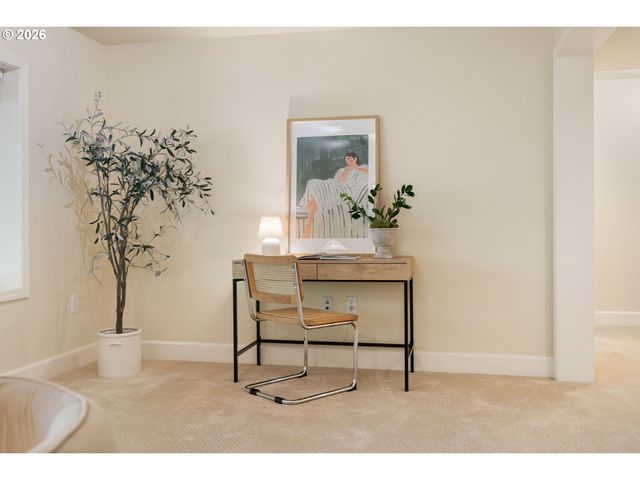 1005 S SHORE Blvd, Lake Oswego, OR 97034