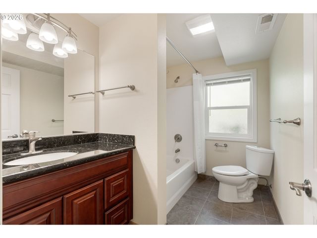 1005 S SHORE Blvd, Lake Oswego, OR 97034