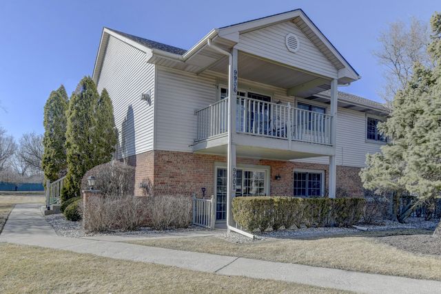 9902 Parkway Drive, Highland, IN 46322