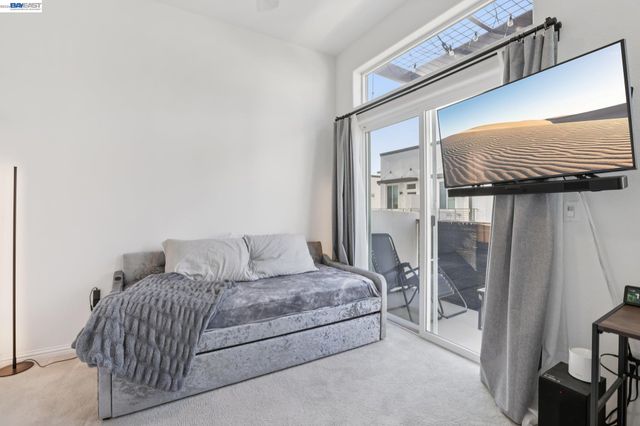 2870 Derbyline Ln, Alameda, CA 94501